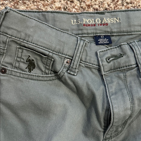 U.S. Polo Assn & Children's Place Boy's Jeans - Bundle of 2 - Picture 3 of 8